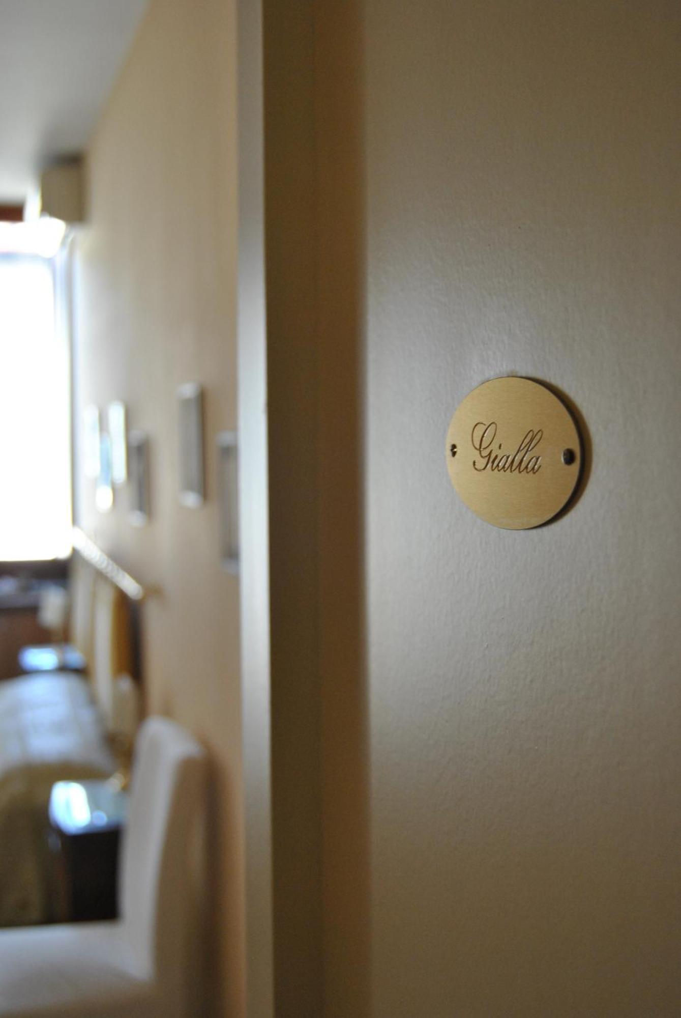 A Teatro Hotel ฟลอเรนซ์ ภายนอก รูปภาพ