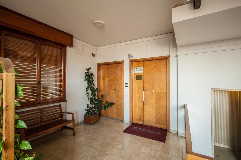 A Teatro Hotel ฟลอเรนซ์ ภายนอก รูปภาพ